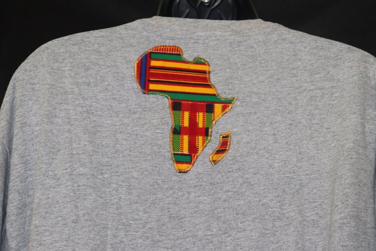 APP5 - Kente Queen Afia Grey T-Shirt