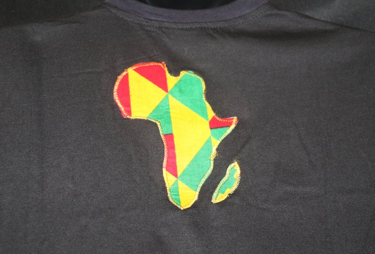 APP4 - Kente Africa Shine Black T-Shirt